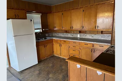 106 E Nelson Street #A, Bowie, TX 76230 - Photo 3