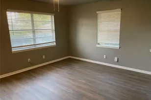 106 E Nelson St, Bowie, TX 76230 - Photo 5
