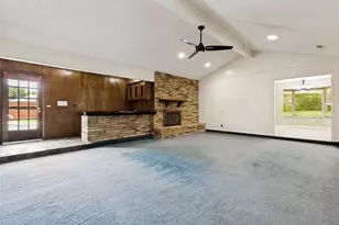 2212 Heather Hill Ln, Plano, TX 75075 - Photo 9