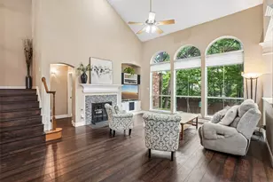 2809 Stonehurst Dr, Grapevine, TX 76051 - Photo 11