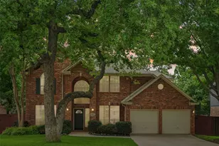 2809 Stonehurst Dr, Grapevine, TX 76051 - Photo 3