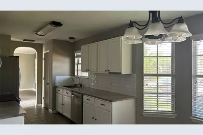 4360 Mesa Drive, Carrollton, TX 75010 - Photo 17