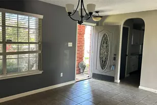 4360 Mesa Dr, Carrollton, TX 75010 - Photo 5