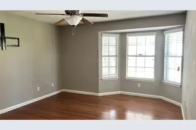 4360 Mesa Drive, Carrollton, TX 75010 - Photo 21