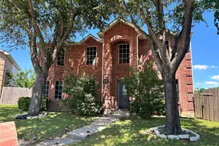 4360 Mesa Dr, Carrollton, TX 75010 - Photo 3
