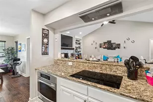 7320 Wesley Ct, North Richland Hills, TX 76180 - Photo 11