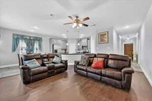 7815 Cottonwood Dr, Greenville, TX 75402 - Photo 5