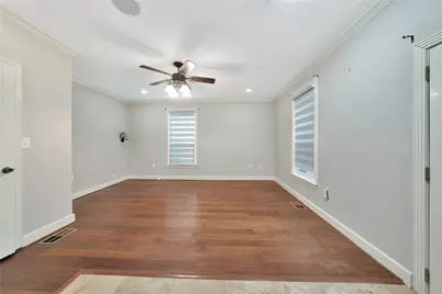 6303 E Grand Avenue, Dallas, TX 75223 - Photo 11