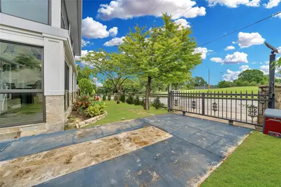 6303 E Grand Avenue, Dallas, TX 75223 - Photo 33