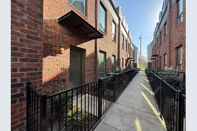 114 E Chester Court, Dallas, TX 75203 - Photo 31