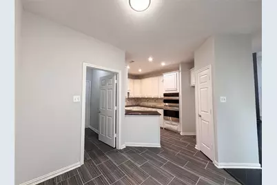 7707 Windmere Court, Irving, TX 75063 - Photo 9