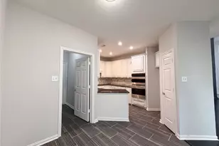 7707 Windmere Ct, Irving, TX 75063 - Photo 9