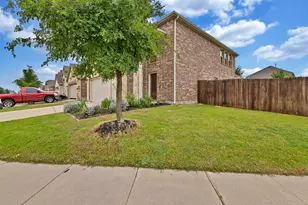 10117 Eagle Pass Pl, McKinney, TX 75071 - Photo 3