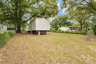 117 Crestwood Dr, Mabank, TX 75156 - Photo 3
