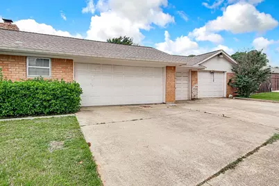 4053 Glenbrook Drive, Arlington, TX 76015 - Photo 3