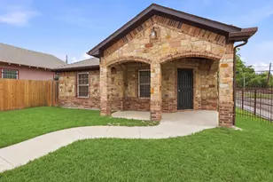 1400 Stewart St, Fort Worth, TX 76104 - Photo 3