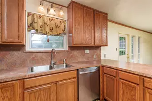 3613 Wooten Dr, Fort Worth, TX 76133 - Photo 13