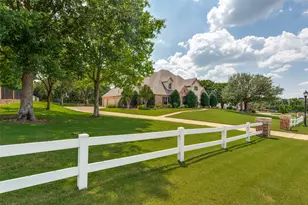 145 Country Vista Cir, Burleson, TX 76028 - Photo 5