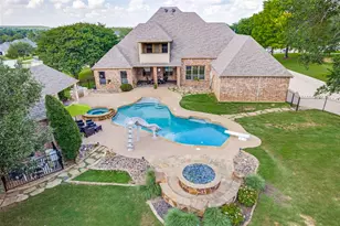 145 Country Vista Cir, Burleson, TX 76028 - Photo 3