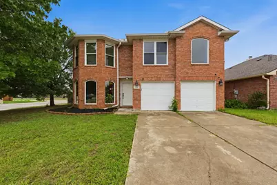 829 Elbe Drive, Arlington, TX 76001 - Photo 1