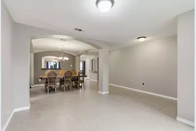 829 Elbe Drive, Arlington, TX 76001 - Photo 7