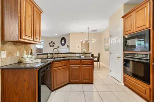 3152 Delaford Dr, Carrollton, TX 75007 - Photo 9