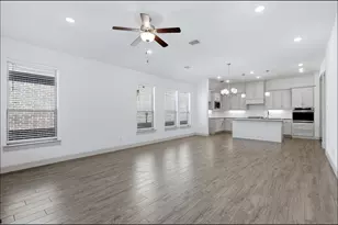 2281 Red Mule Ln, Carrollton, TX 75010 - Photo 25
