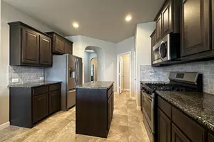 916 Dove Cv, Argyle, TX 76226 - Photo 9