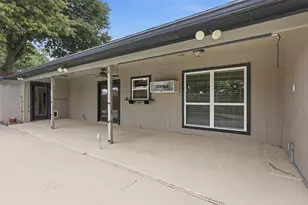 5527 Meadow Oak St, North Richland Hills, TX 76180 - Photo 21