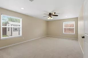 5527 Meadow Oak St, North Richland Hills, TX 76180 - Photo 17