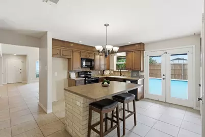 5527 Meadow Oak Street, North Richland Hills, TX 76180 - Photo 11