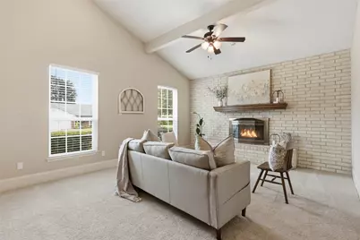 5527 Meadow Oak Street, North Richland Hills, TX 76180 - Photo 7