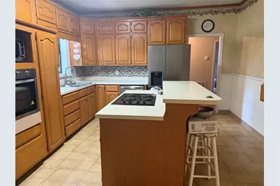 643 E South Street, Whitesboro, TX 76273 - Photo 9