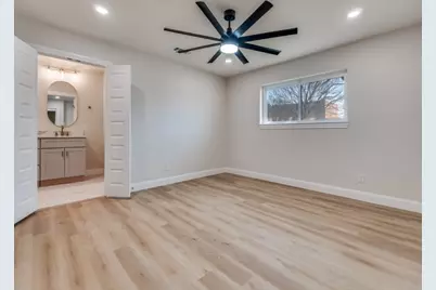 9008 Flicker Lane, Dallas, TX 75238 - Photo 15