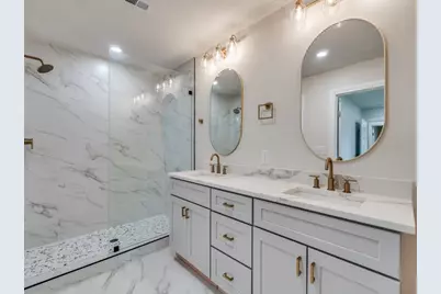 9008 Flicker Lane, Dallas, TX 75238 - Photo 19