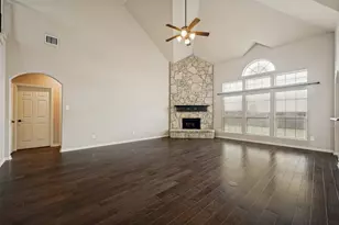12112 Abernathy Cir, McKinney, TX 75071 - Photo 9