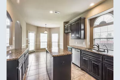 12112 Abernathy Circle, McKinney, TX 75071 - Photo 11