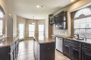 12112 Abernathy Cir, McKinney, TX 75071 - Photo 11