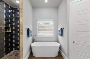 2972 N Trinity St, Decatur, TX 76234 - Photo 21