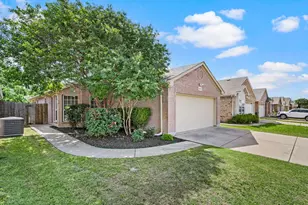 6440 Geneva Ln, Fort Worth, TX 76131 - Photo 3