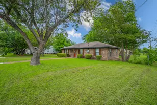 704 N Josephine St, Royse City, TX 75189 - Photo 13