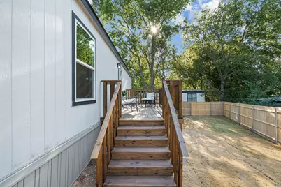 1121 Pawnee Trail, Granbury, TX 76048 - Photo 23