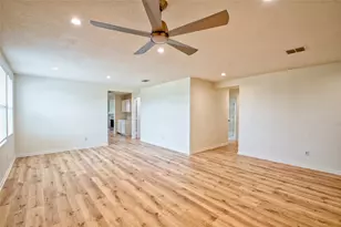 1501 Fieldstone Dr, Little Elm, TX 75068 - Photo 3