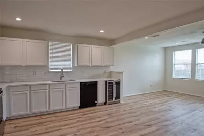 1501 Fieldstone Drive, Little Elm, TX 75068 - Photo 11