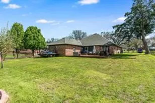 2613 S Chase Ct, Burleson, TX 76028 - Photo 27