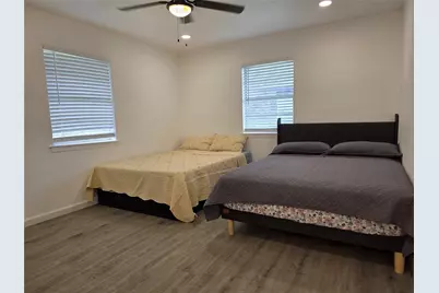 853 Broadway Avenue #B, Euless, TX 76040 - Photo 3