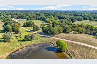 437 County Road 292, Collinsville, TX 76233 - Photo 9