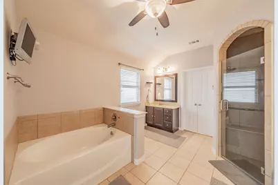 525 Foxcraft Drive, Fort Worth, TX 76131 - Photo 9