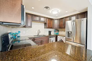 6211 W Northwest Hwy, Dallas, TX 75225 - Photo 11