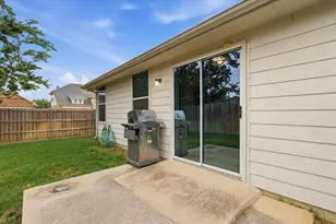 3909 Cliffside Dr, Denton, TX 76208 - Photo 33